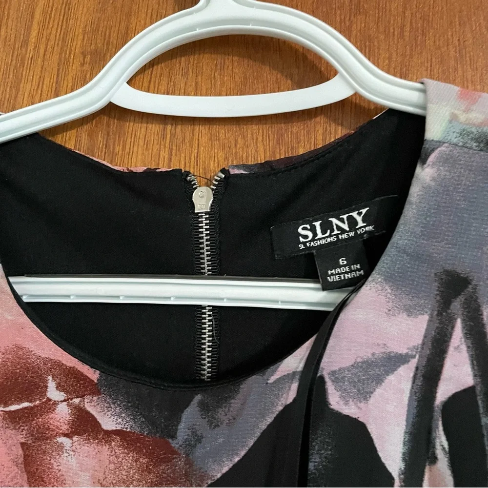 Slny Floral Sleeveless Dress - Black and Pink woman’s size 6 - Picture 2 of 3